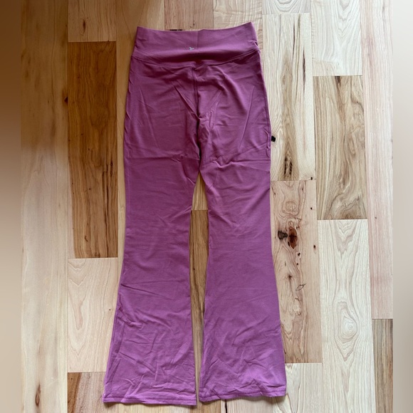 Girls’ High-Waisted Crossover Flared Leggings(Mauve/pink)-BRAND NEW CONDITION! - Picture 2 of 5